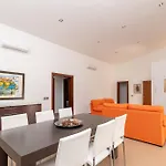 Villa Malagarba D'enmig By Sealand *