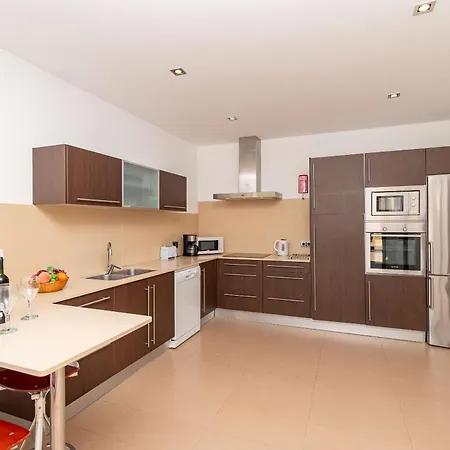 Malagarba D'enmig By Sealand