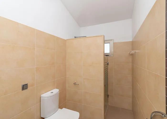 Malagarba D'enmig By Sealand *