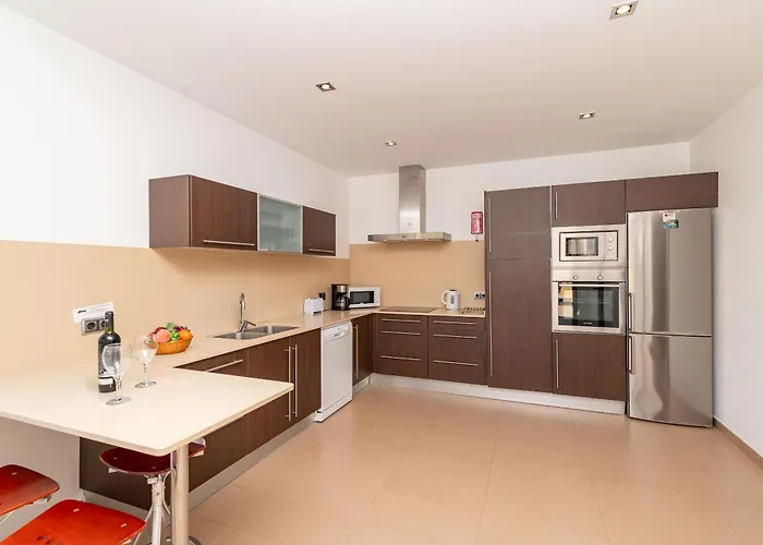 Malagarba D'enmig By Sealand