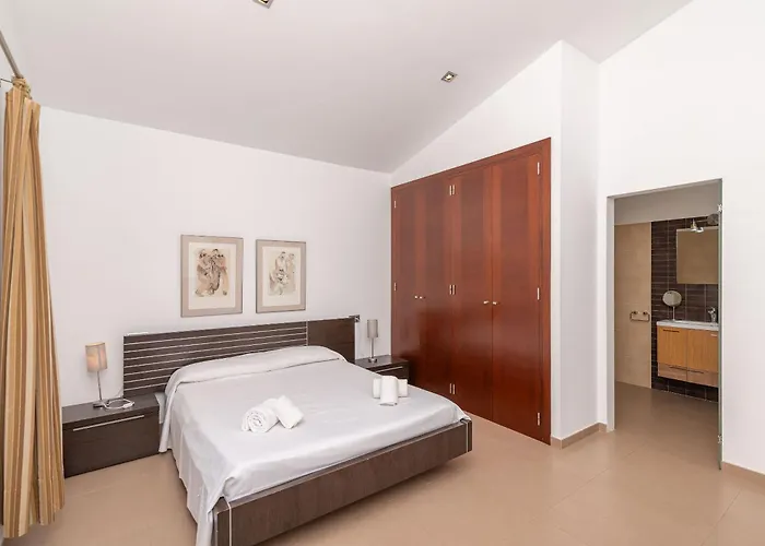 Malagarba D'enmig By Sealand Villa Pollenca