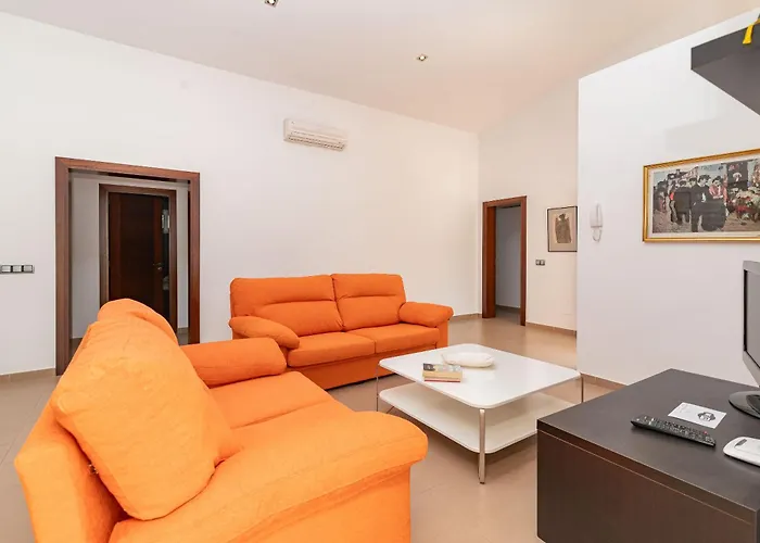 Malagarba D'enmig By Sealand Pollenca